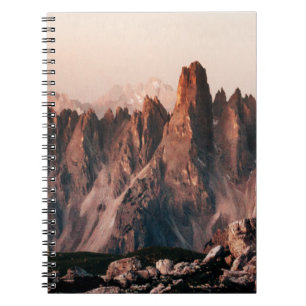 BROWN ROCK FORMATION WÄHREND DES TAGES NOTIZBLOCK