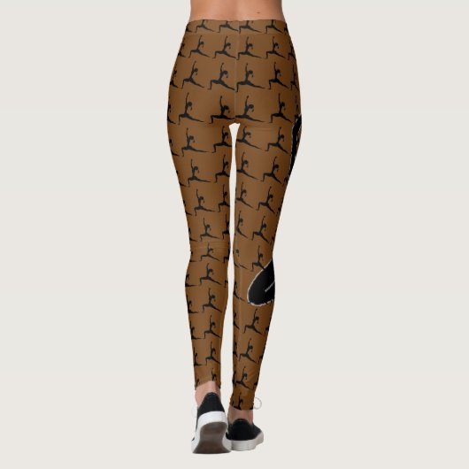 Brown Stehend Yoga Pose Silhouette Leggings (Rückseite)