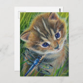 Brown Tabby Kitten & Dragonfly Postkarte (Vorne/Hinten)