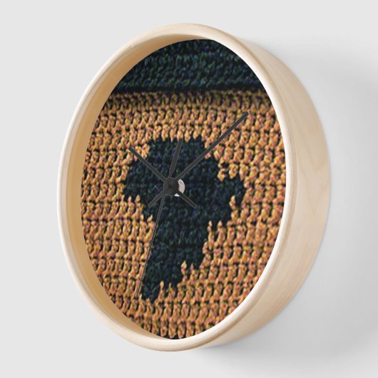 Brown Tan Black Africa Map Artisan Crochet Print Uhr (Winkel)