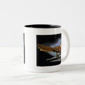 BROWN THRASHER im Farbbleistift: Kunst Zweifarbige Tasse (VorderseiteRechts)