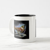 BROWN THRASHER im Farbbleistift: Kunst Zweifarbige Tasse (Vorderseite Links)