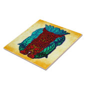 Brown Tiki über Orange Grungy Background Fliese (Seite)