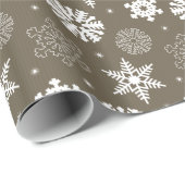 Brown u. weiße festliche Schneeflocken Geschenkpapier (Rolleneckpunkt)
