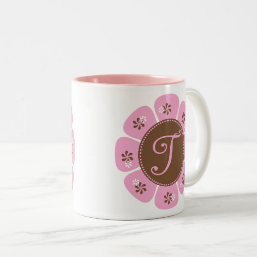 Brown und rosa Monogramm T Zweifarbige Tasse (VorderseiteRechts)