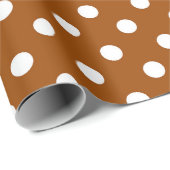 Brown White Polka Dots Design Geschenkpapier (Rolleneckpunkt)