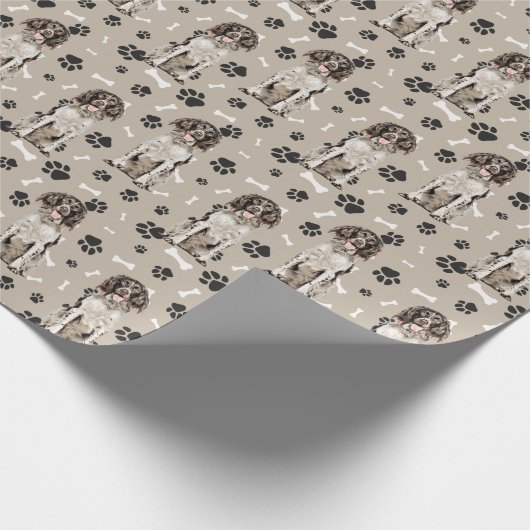 Brown White Springer Spaniel Dog Paw Prints Geschenkpapier (Ecke)
