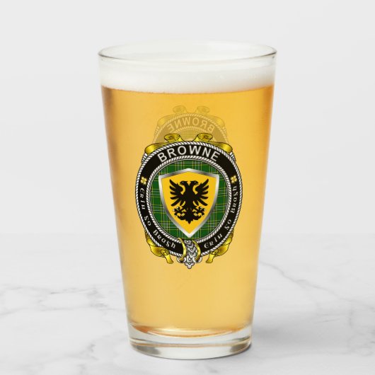 Browne Irish Shield Beer Glas (Vorne (Gefüllt))