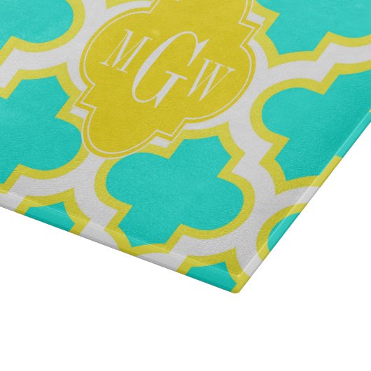 Brt Aqua Yellow Wht Quatrefolie 3 Initialmonogramm Schneidebrett (Ecke)