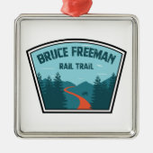 Bruce Freeman Rail Trail Ornament Aus Metall (Vorne)