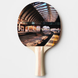 Brücke am Bahnhof Tischtennis Schläger