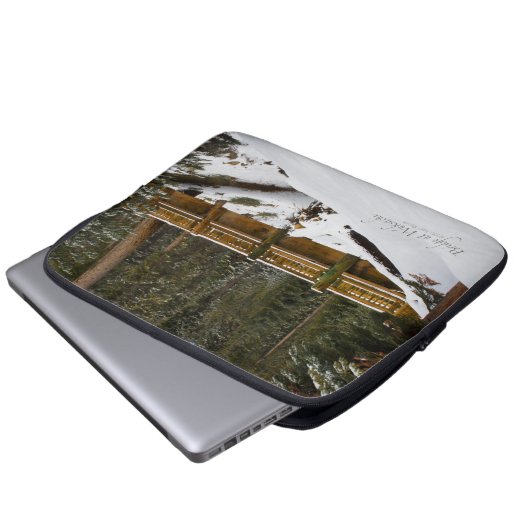 Brücke bei Wuksachi Laptopschutzhülle (Vorne Knopf)