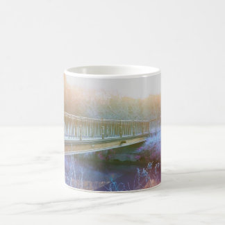 Brücke decken Tasse auf