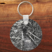 Brücke durch den waldreichen Schlüsselanhänger (Vorderseite)