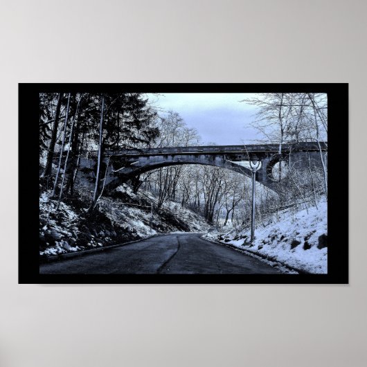 Brücke im Winter Poster (Vorne)
