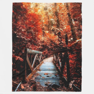 BRÜCKE IN DEN WOODS FLEECEDECKE