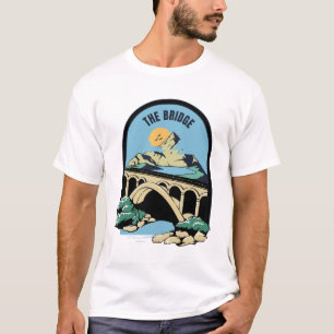 Brücke in der Nähe des Berges" Naturliebhaber-T-Sh T-Shirt