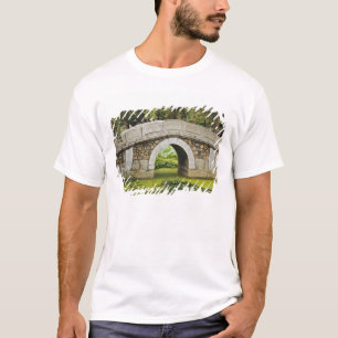 Brücke, Sommerpalast, Peking, China T-Shirt