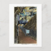 Brücke über Chasm mit ausgewogenem Felsen Postkarte (Vorderseite)