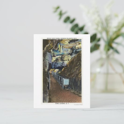 Brücke über Chasm mit ausgewogenem Felsen Postkarte (Stehend Vorderseite)