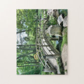 Brücke über das Grün Puzzle (Vertikal)