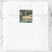 Brücke über den Wasserlilie-Teich von Claude Monet Quadratischer Aufkleber (Tasche)