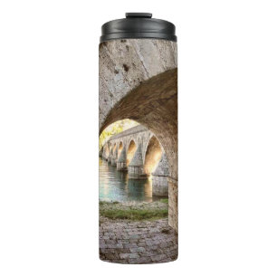 Brücke über Drina 11 Thermosbecher