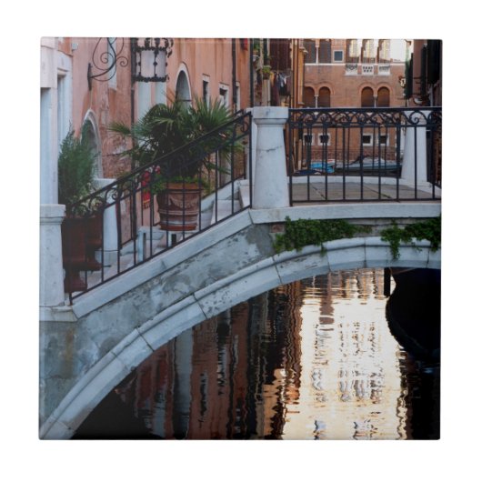 Brücke über einen Kanal Fliese (Vorderseite)