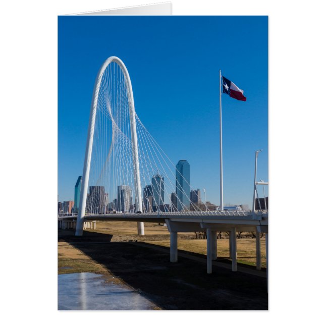 Brücke und Flagge (Vorne)