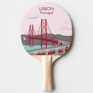 Brücke von Lissabon über den Fluss Tagus im Vintag Tischtennis Schläger