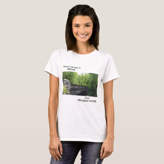 BRÜCKEN-LANDSCHAFT MIT TEXT T-Shirt (Vorne ganz)