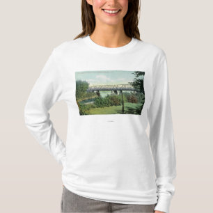 Brücken-Straßen-Ansicht von Hadley Brücke T-Shirt