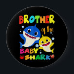 Bruder des Baby Shark Geburtstag Bruderhai Button<br><div class="desc">Bruder des Baby Shark Geburtstag Bruderhai</div>