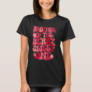 Bruder des Berry Sweet eine Erdbeere zuerst Bi T-Shirt
