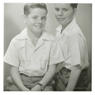 Brüder im Studio Fliese