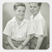 Brüder im Studio Quadratischer Aufkleber (Vorderseite)