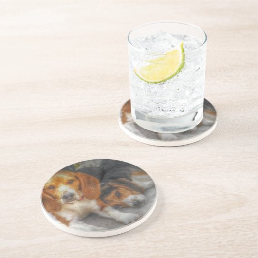 Brüderliche Beagles Getränkeuntersetzer (Seite)