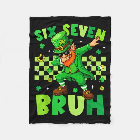 Bruh 67 St. Patricks Day Leprechaun Six Seven 6 7 Fleecedecke (Vorderseite)
