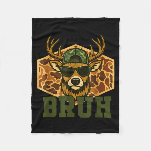 Bruh Deer Funny Deer Hunting Camo Hat Youth Teens Fleecedecke (Vorderseite)