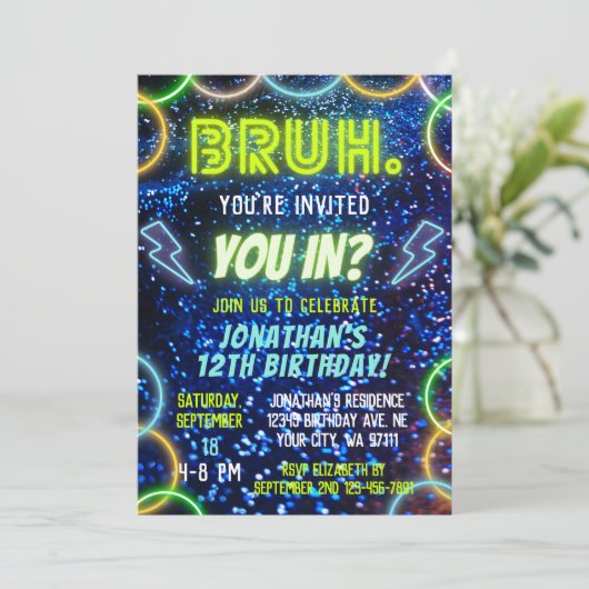 Bruh dich rein? Neon Glow Blue Green Boy Geburtsta Einladung (Stehend Vorderseite)