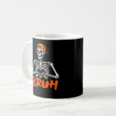 Bruh Skeleton Hand Heart Halloween Kostüme Männer  Kaffeetasse (Vorderseite Links)