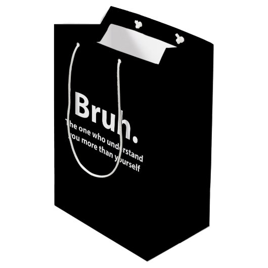 Bruh Typography Bruh Mittlere Geschenktüte (Rückseite Schrägansicht)