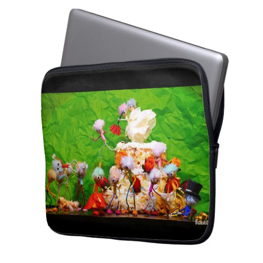 Bruidsfeest van de Fubby's. Laptopschutzhülle (Vorderseite Links)