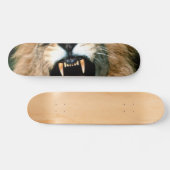 Brüllenlöwe Skateboard (Horizontal)