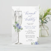 Brunch & Bubbly Blue Silver Floral Brautparty Einladung (Stehend Vorderseite)