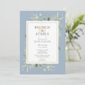 Brunch Bubbly Brautparty Greenery Dusty Blue Einladung (Stehend Vorderseite)