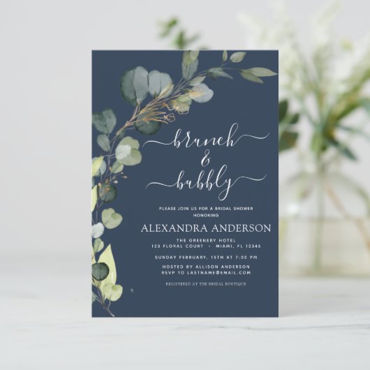 Brunch & Bubbly Brautparty QR Code Eukalyptus Einladung (Stehend Vorderseite)