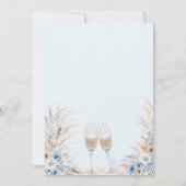 Brunch und Bubbly Blue Boho Pampas Brautparty Einladung (Rückseite)