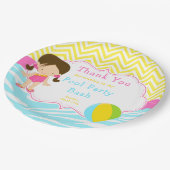 Brünett Girl Pool Party Bash Party Pappteller (Schrägansicht)