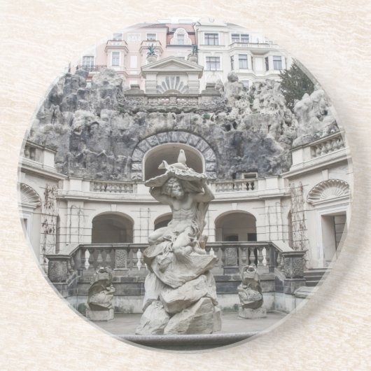 Brunnen mit Neptun-Statue in Prag Getränkeuntersetzer (Vorne)